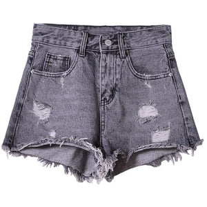 Dove shorts met gaten